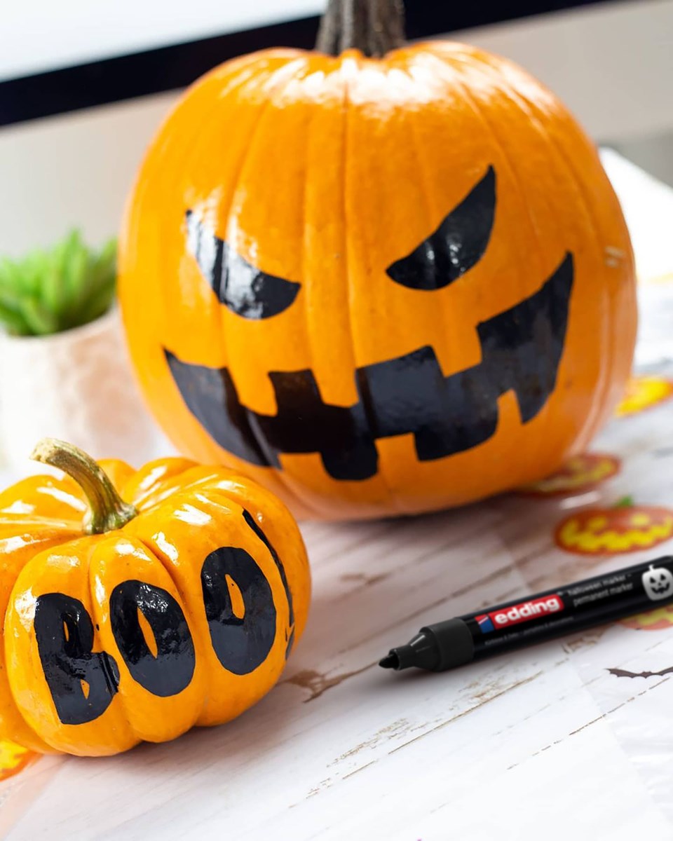 edding 3110 Halloween Marker schwarz Blister, Rundspitze 1,5-3 mm (Art.-Nr.: 4-3110-1-001)